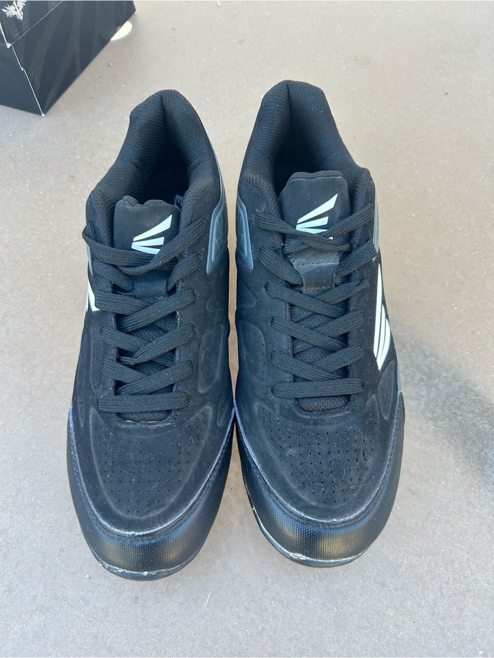 Easton Adult 360 Instinct Low Baseball Cleats Size 10